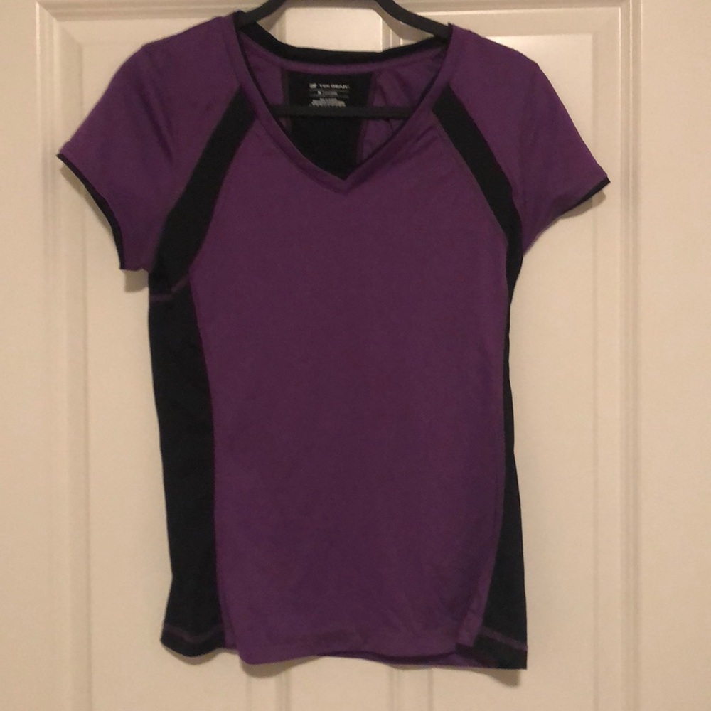 ☀️TekGear running shirt☀️